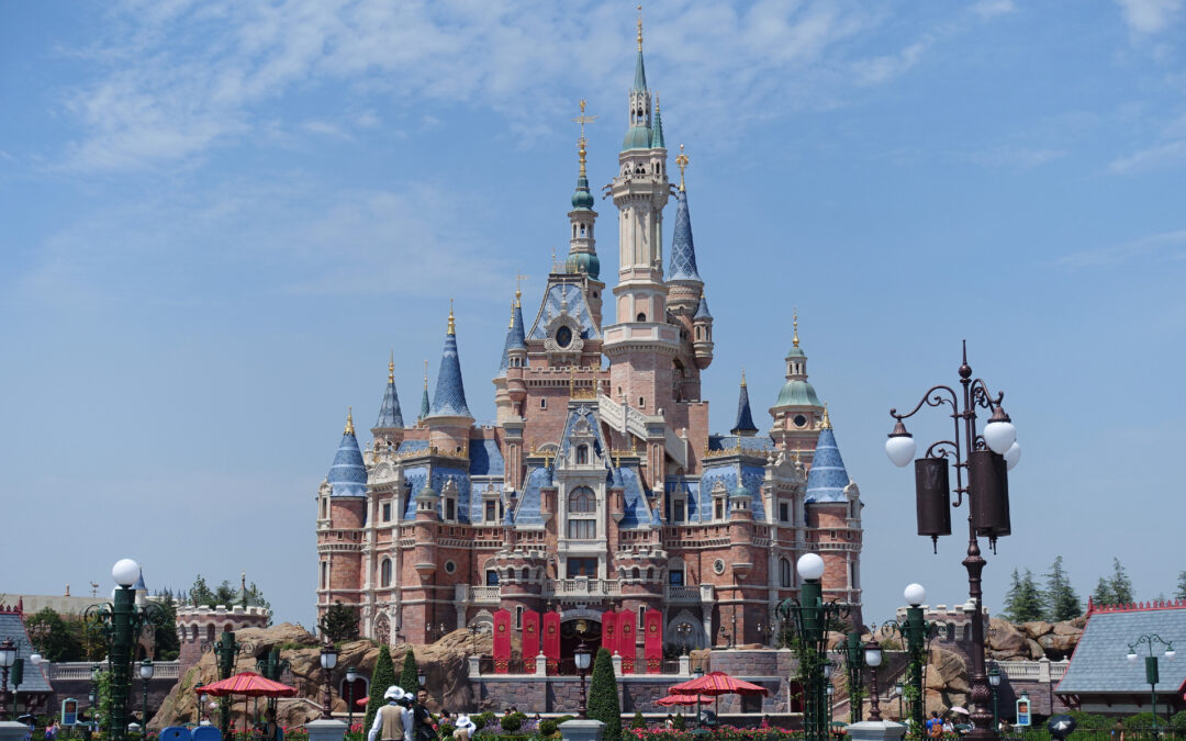 Bishitantenan di Disneyland Shanghai pegá dor di anunsio lockdown