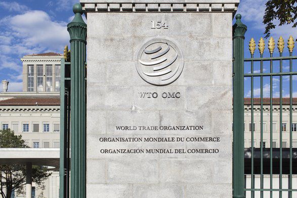 WTO: komèrsio mundial ta bai rekuperá parsialmente den 2023